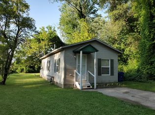 1079 Hall St, Benton Harbor, MI 49022