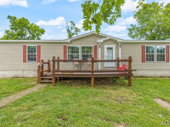 4957 Madison Rd, Farmington, MO 63640