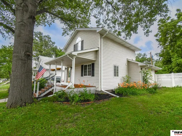 5139 Orchard St, Lincoln, NE 68504