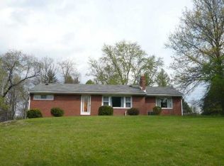 107 Cherry Dr, Sewickley, PA 15143