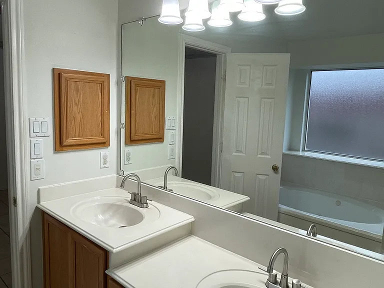 5923 Hatfield Glen Dr — Photo 19