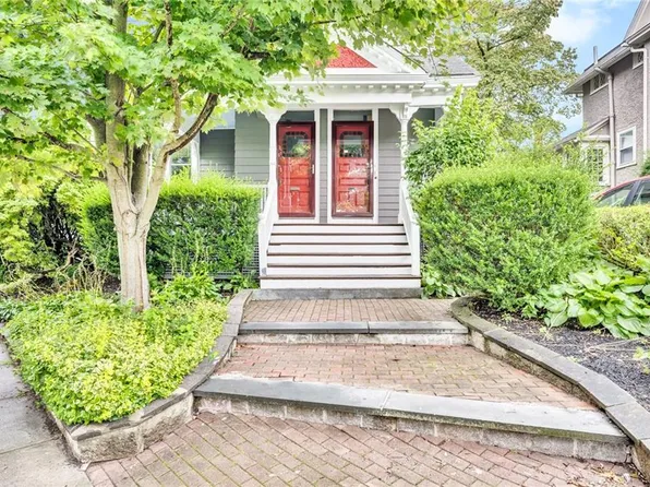 238-240 Brown St, Providence, RI 02906