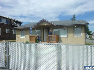 911 W 6th St, Port Angeles, WA