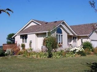 5020 Highview Dr SW, Montevideo, MN 56265