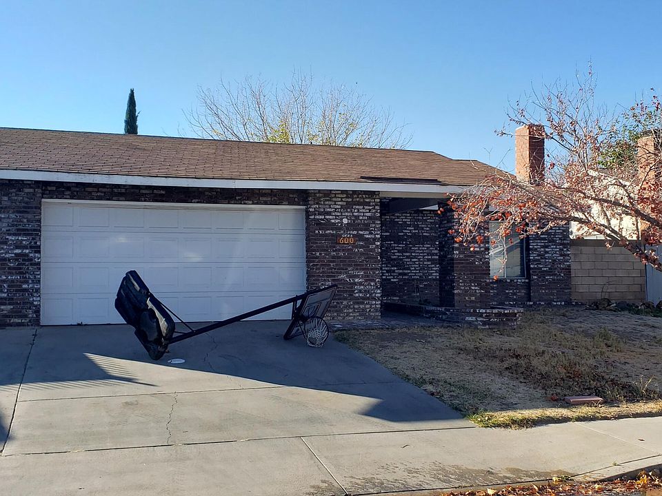 1st image of 600 E Avenue J4