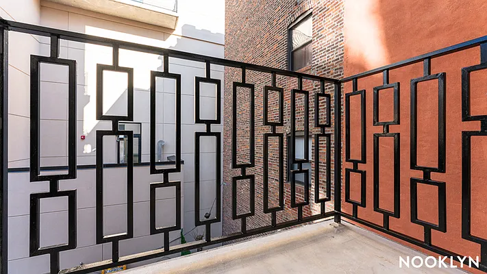 Rented by Nooklyn NYC LLC | media 71