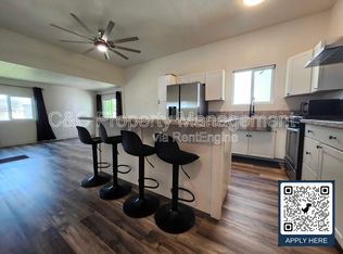 170 N Gale Hill Ave, Lindsay, CA 93247