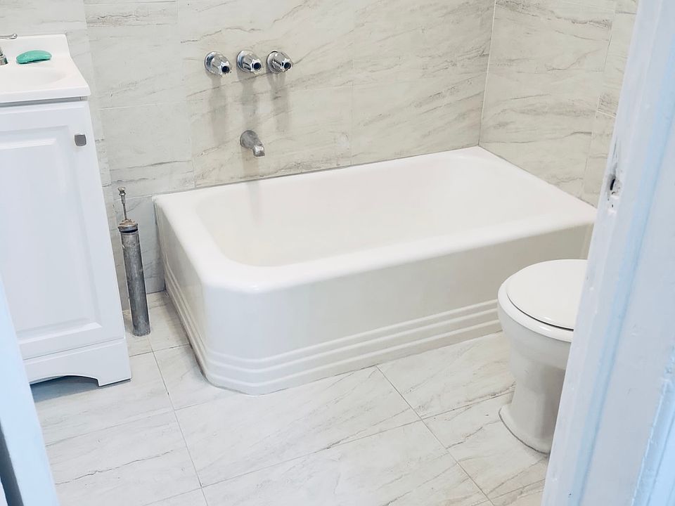 2nd image of 556 W 150th St #1B