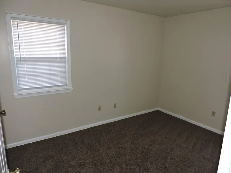 131 Fairmont Dr — Photo 10