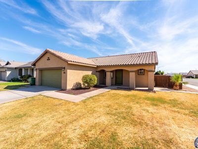 700 Sunrise Ct, Imperial, CA, 92251