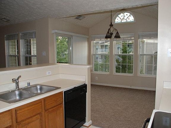 kitchen-sunroom