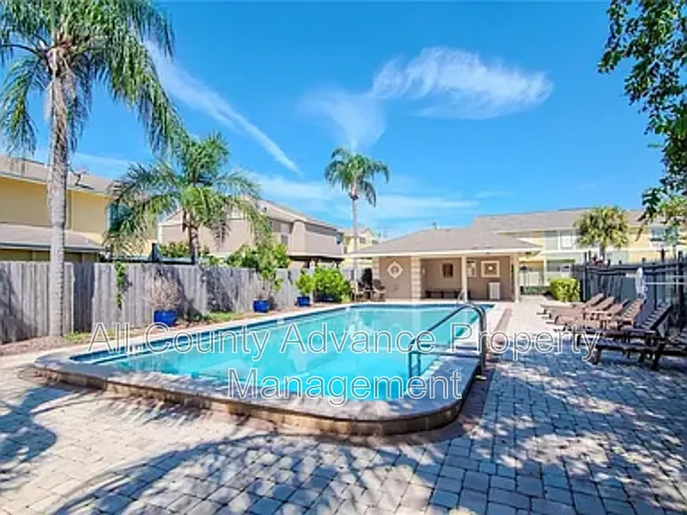 1532 Chateaux De Ville Ct — Photo 15