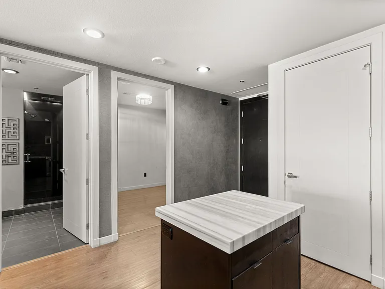4525 Dean Martin Dr #511 — Photo 29