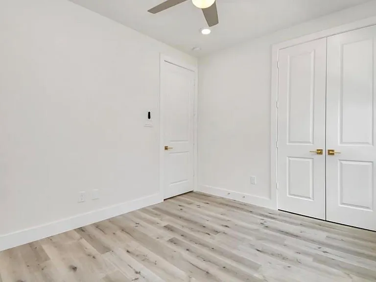 6555 Sealey St — Photo 19
