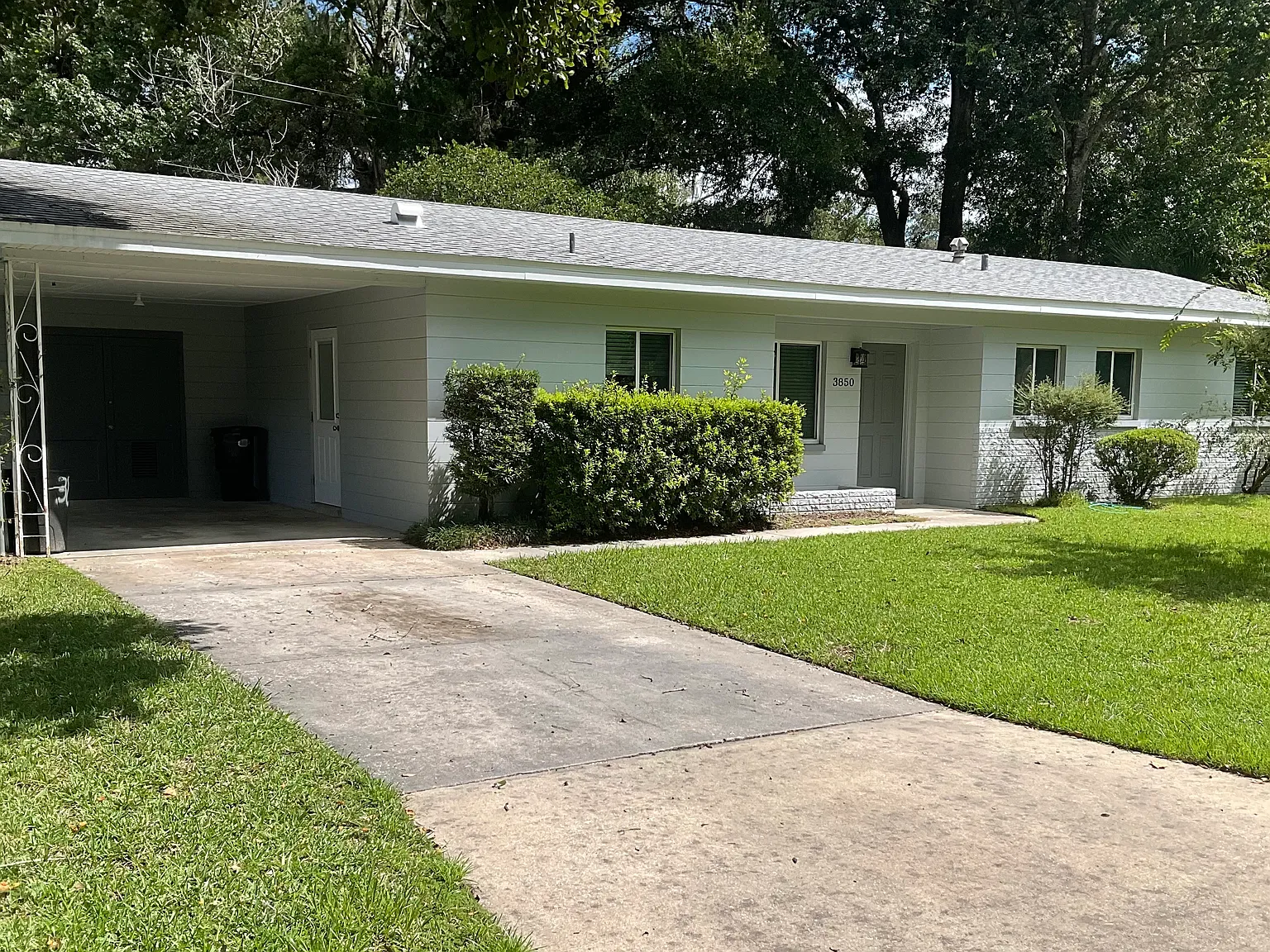 3 bed, 1167 sqft, $1,900 — Photo 1