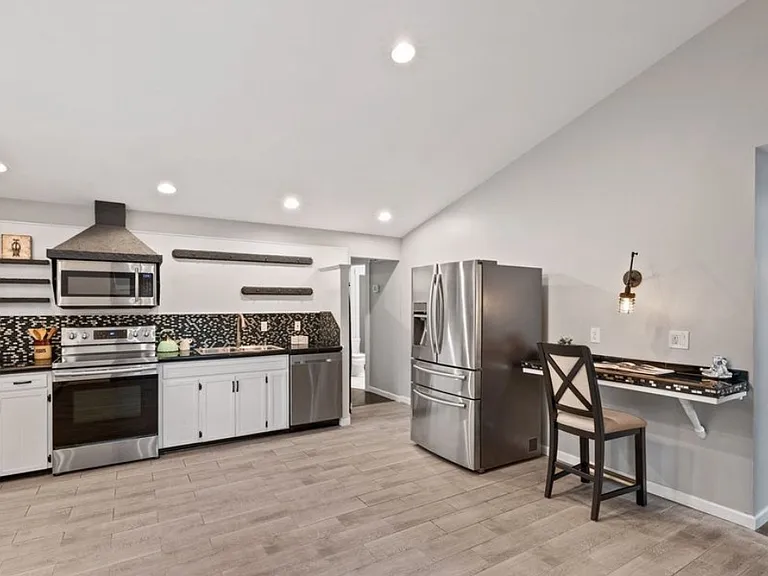 18504 171st Pl NE — Photo 10