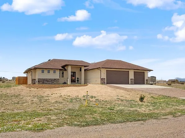 1025 N Dalton Brothers Dr, Pueblo West, CO 81007