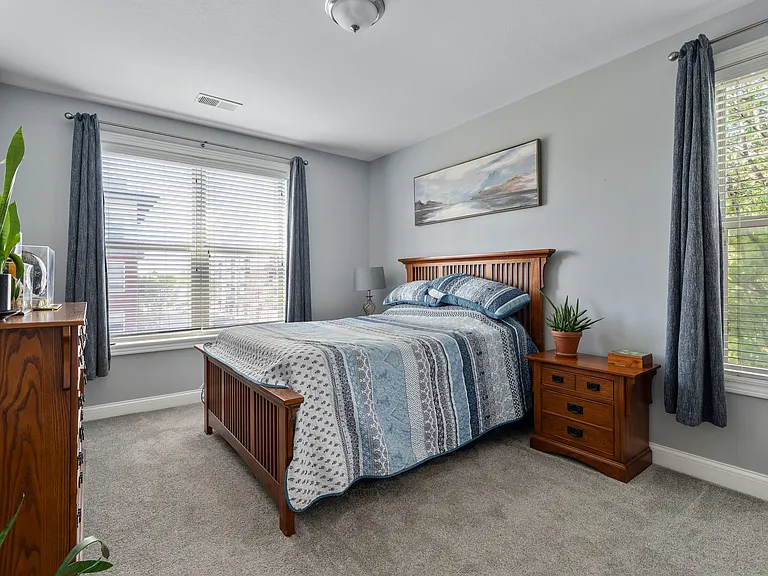 936 Perry St #302 — Photo 9