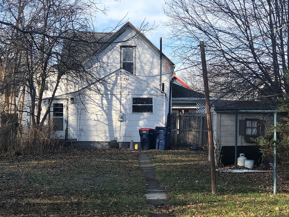 2nd image of 707 Cottage Ave