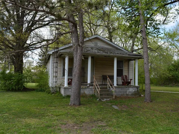 401 N Main St, Bulpitt, IL 62517