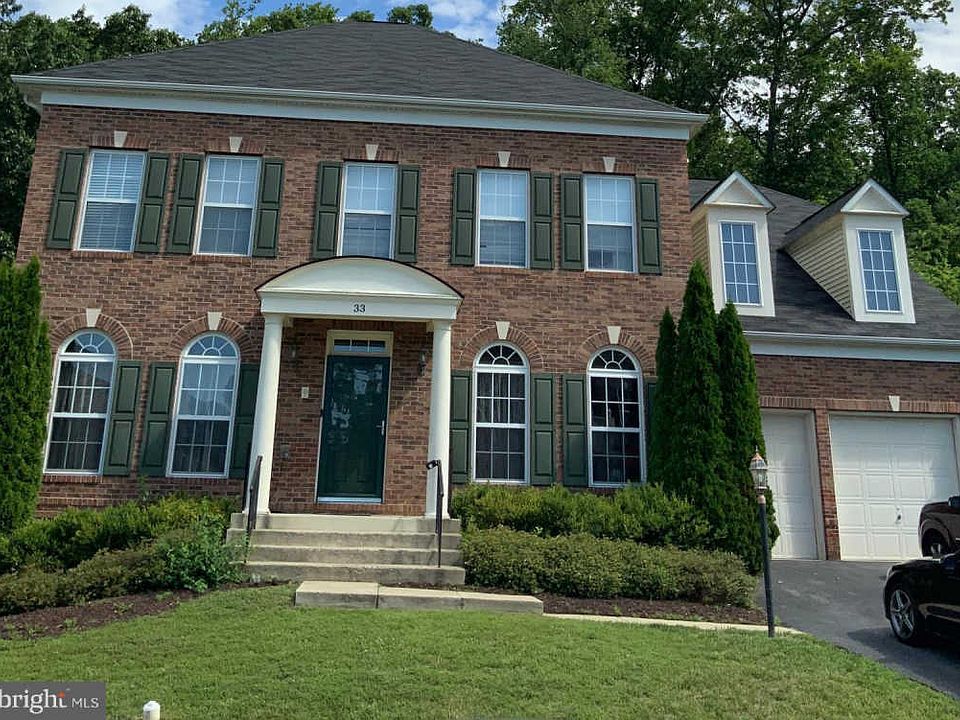 1st image of 33 Garnet Way