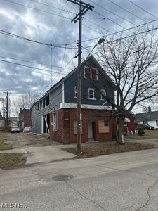 1438 E 45th St, Cleveland, OH, 44103