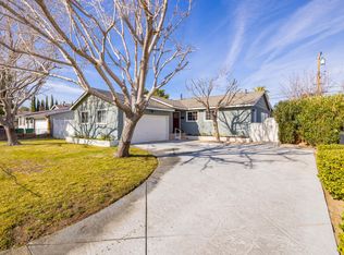 1243 W Norberry St, Lancaster, CA 93534