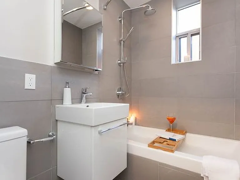2400 Bathurst St #50023A-407 — Photo 8