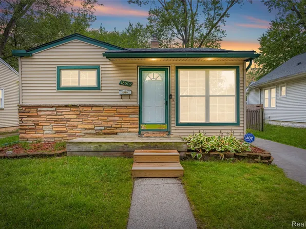 18507 Brady, Redford, MI 48240
