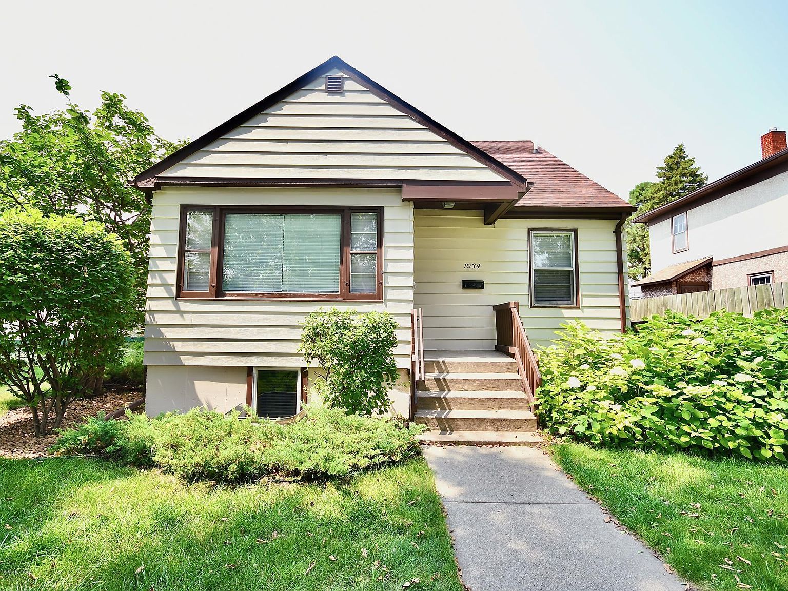 1034 14th St N, Fargo, ND 58102 | Zillow