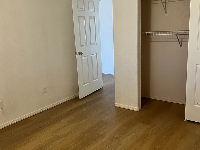 Second bedroom closet & entry