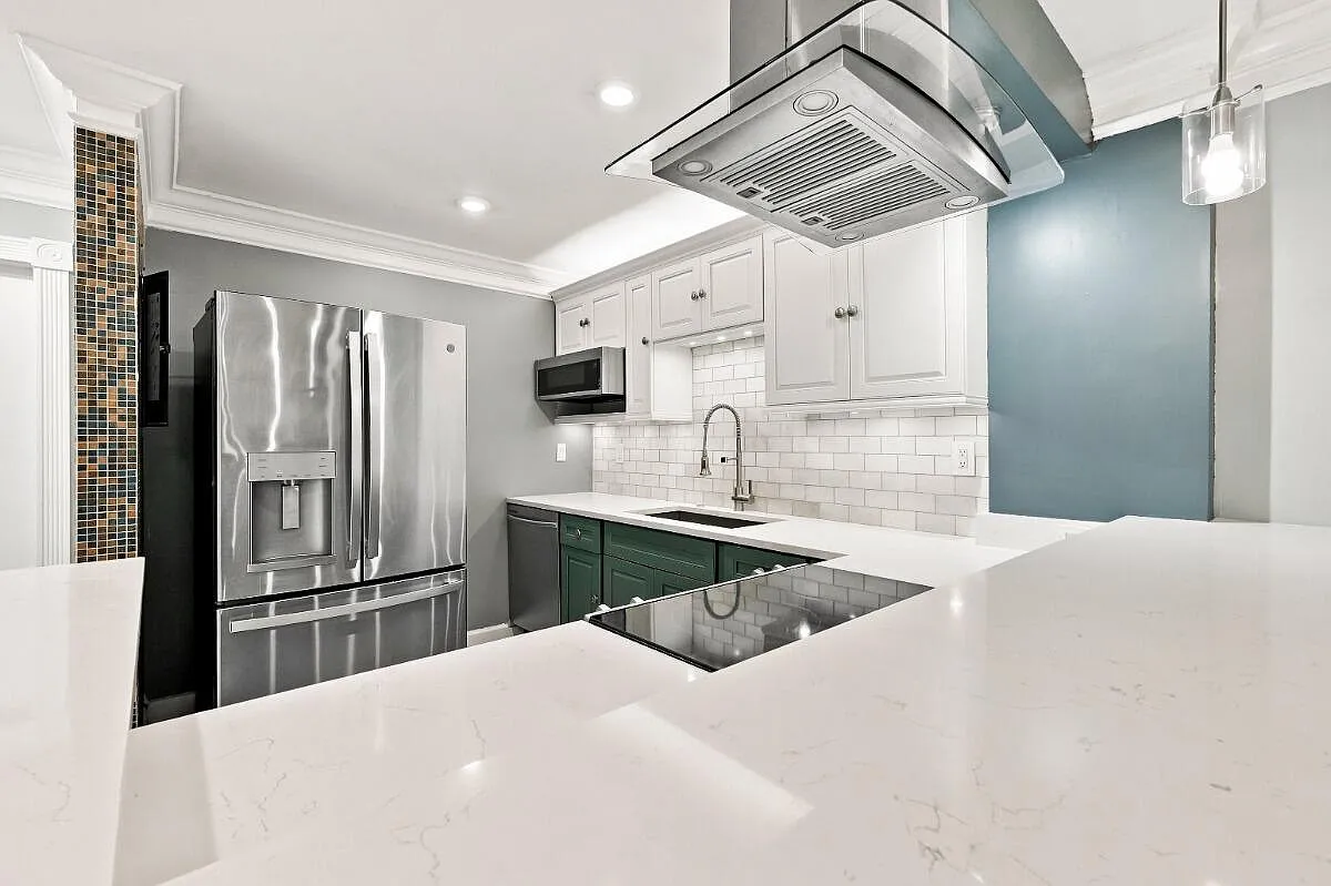 2 bed, 2.0 bath, 1070 sqft, $2,300 — Photo 4