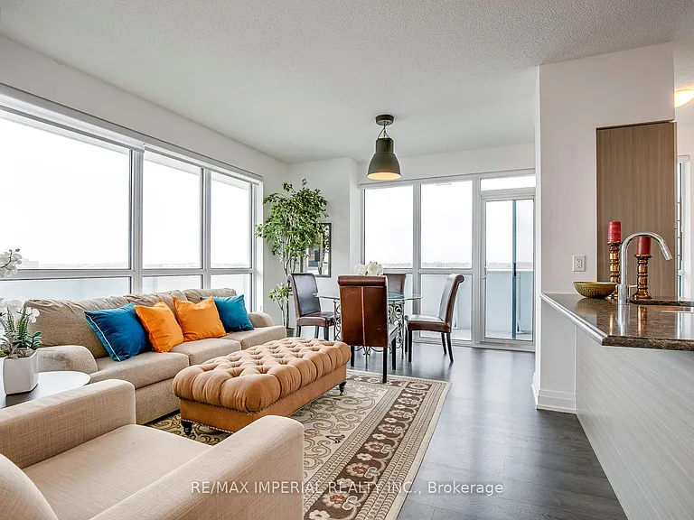 65 Speers Rd #711 — Photo 6
