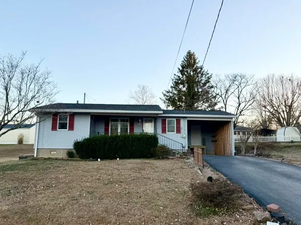 714 Crittenden Dr, Marion, KY 42064