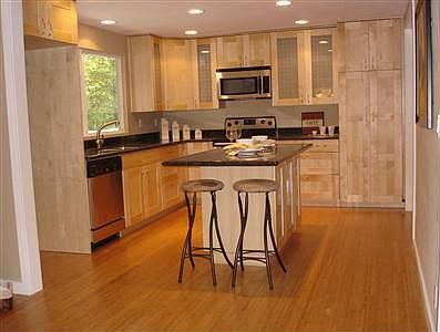 New kitchen w/bamboo floors, granite counter tops, maple cabinets