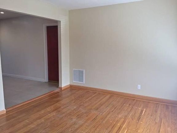 4th image of 358 Del Monte Ave