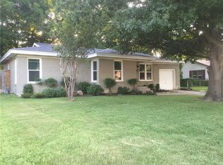 1222 Airline Dr, Grapevine, TX 76051
