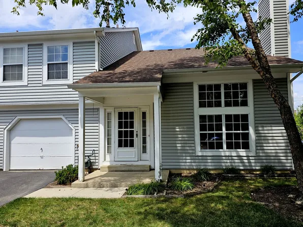 164 Hazelnut Dr Unit 164, Streamwood, IL 60107