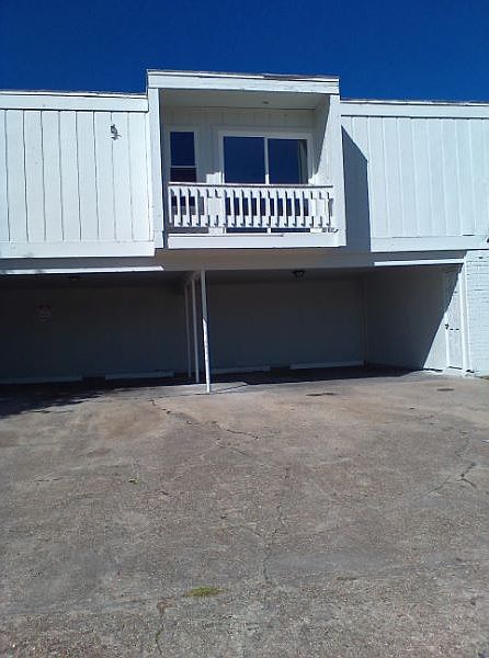 1st image of 4341 Loire Dr APT B
