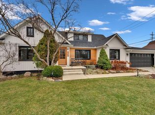 3963 Nearing Rd, Rochester Hills, MI 48309