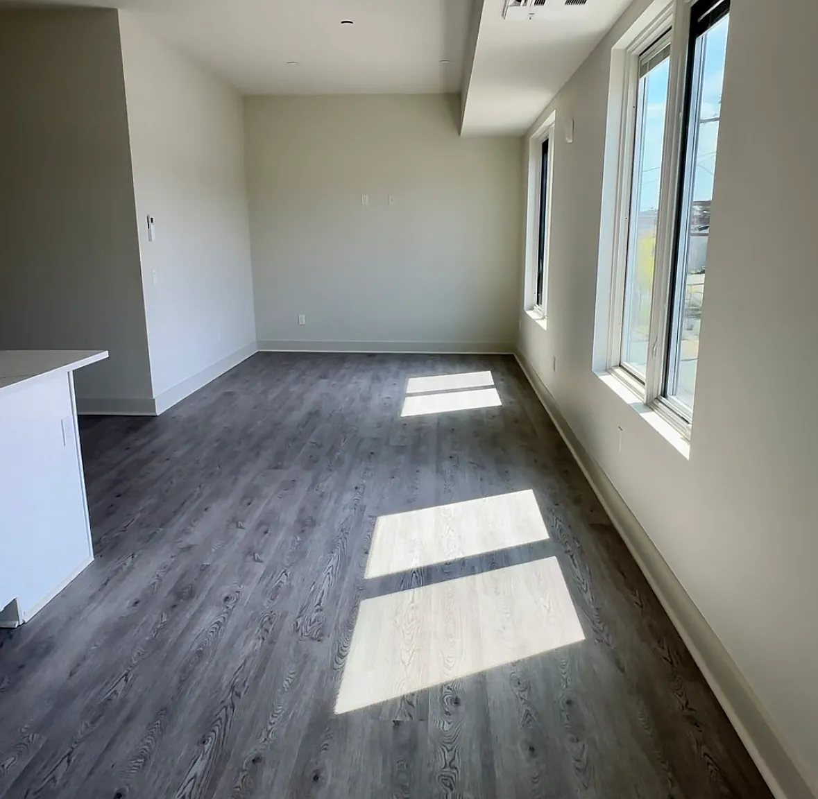 1 bed, 761 sqft, $2,100 — Photo 3