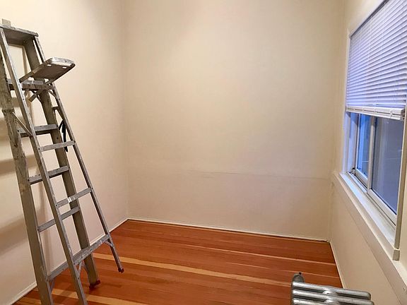 5th image of 7440 N Seeley Ave APT 3