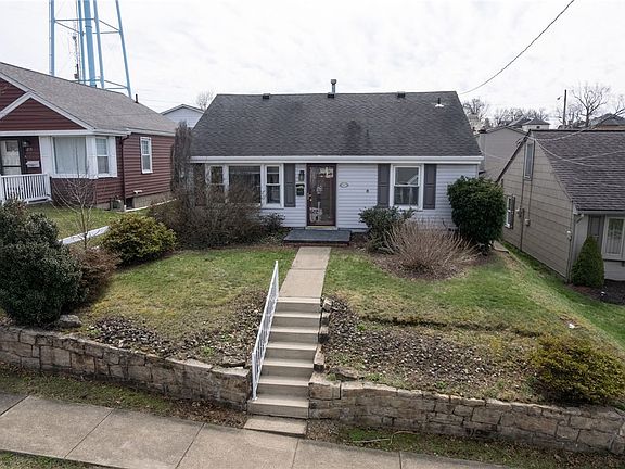 2nd image of 217 Wiltshire Ave