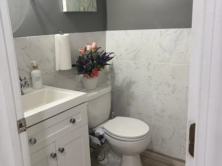 121 Cadogan Way — Photo 9
