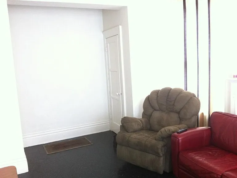 1215 W 30th St #1 — Photo 6