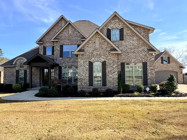 300 Southern Woods Trl, Kathleen, GA 31047