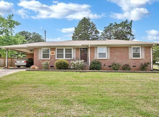 1119 Retlaw St NW, Huntsville, AL 35816