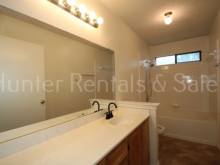 1802 Mattie Dr — Photo 13