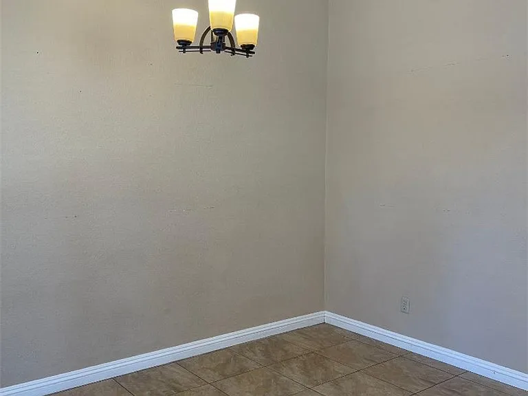 5905 April Ln — Photo 12
