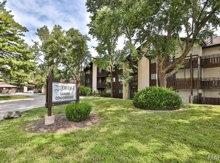 1380 Heritage Lndg APT 206, Saint Charles, MO